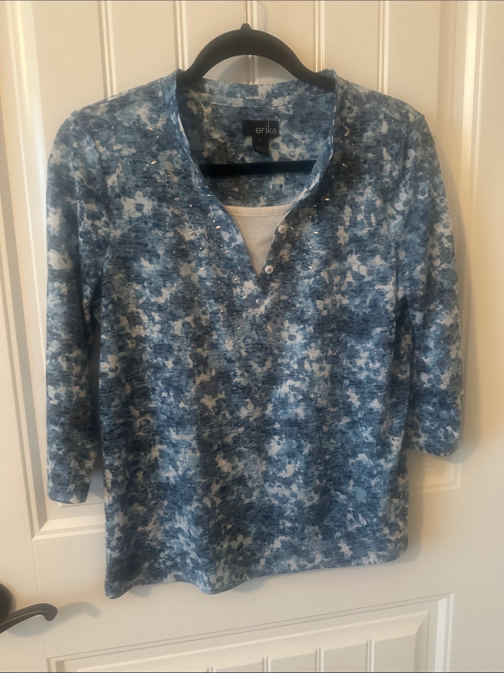 Blue and white top